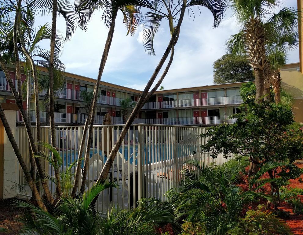 Red Carpet Inn Airport Fort Lauderdale Eksteriør bilde