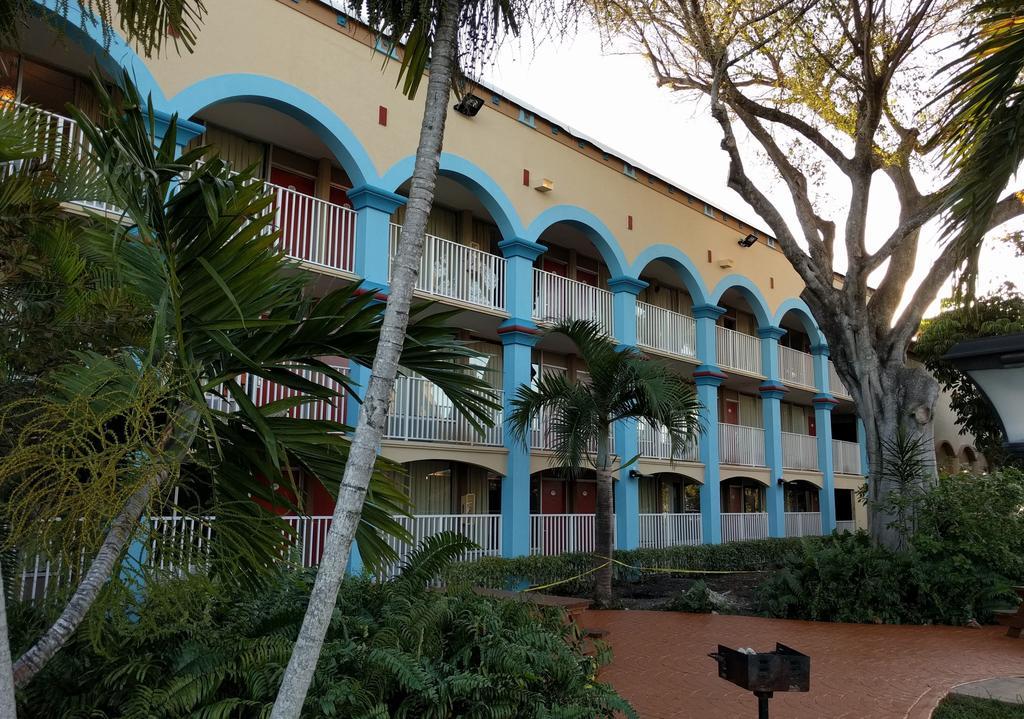 Red Carpet Inn Airport Fort Lauderdale Eksteriør bilde